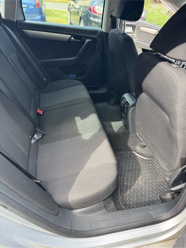 VOLKSWAGEN Passat 2011 — imagine 9