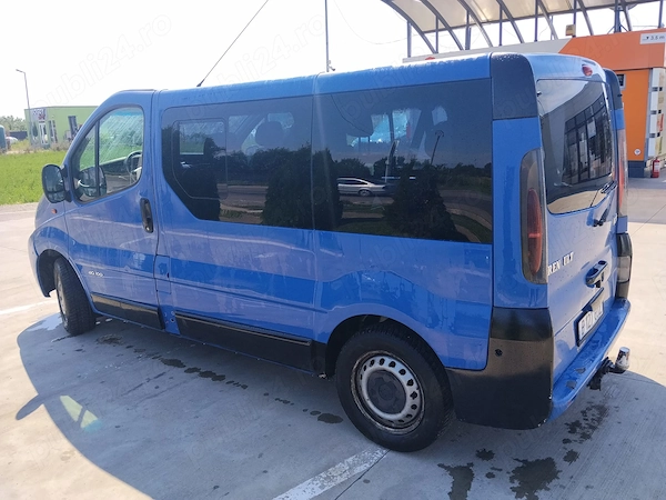 RENAULT Trafic 2005 — imagine 2