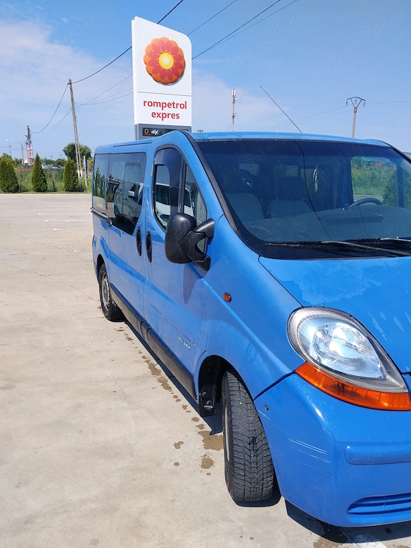 RENAULT Trafic 2005 — imagine 3