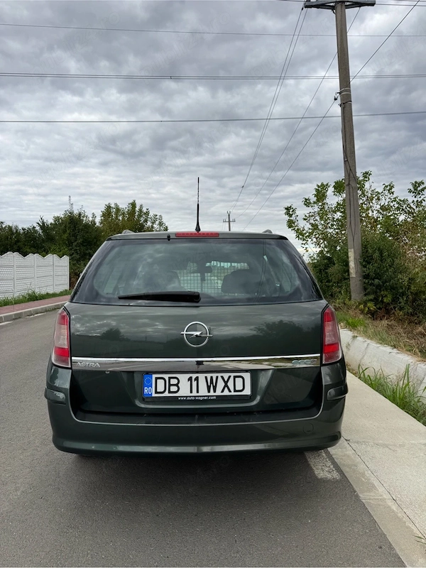 OPEL Astra 2010 — imagine 3