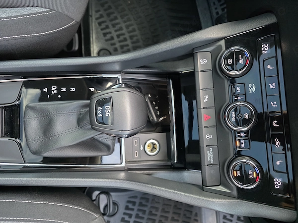 SKODA Karoq 2020 — imagine 8