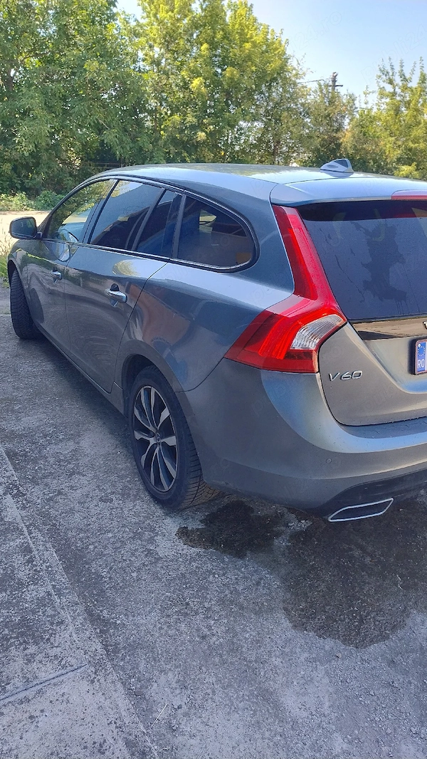 VOLVO V60 2018 — imagine 9