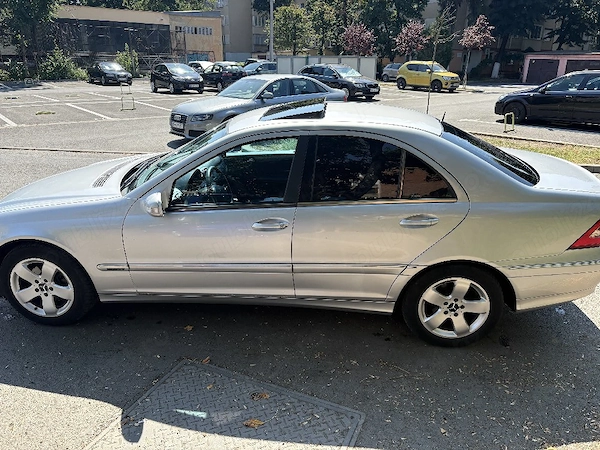 MERCEDES-BENZ C-Class 2004 — imagine 2