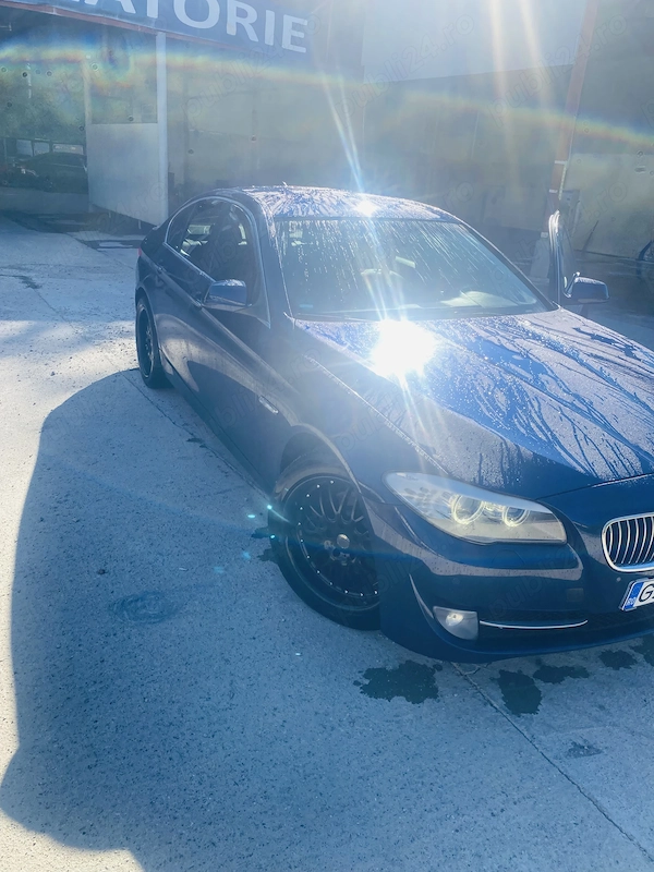 BMW 5 Series 2010 — imagine 10
