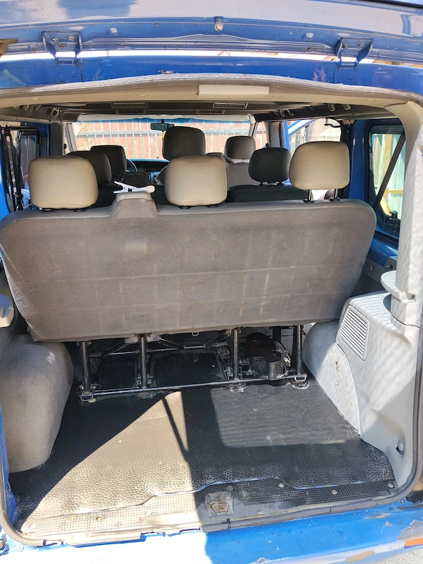 RENAULT Trafic 2005 — imagine 5