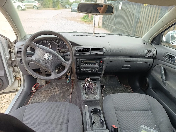 VOLKSWAGEN Passat 2004 — imagine 3