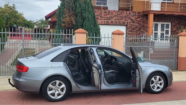AUDI A4 2009 — imagine 8