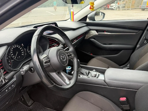 MAZDA 3 2019 — imagine 2