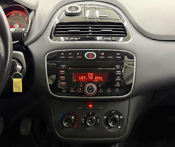 FIAT Punto 2011 — imagine 12