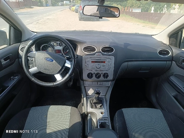 FORD Focus 2011 — imagine 6