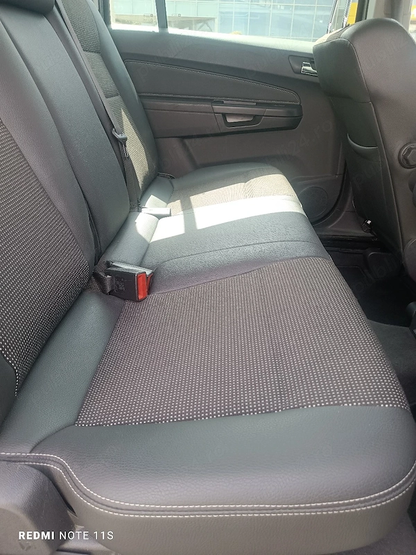 OPEL Zafira 2010 — imagine 9
