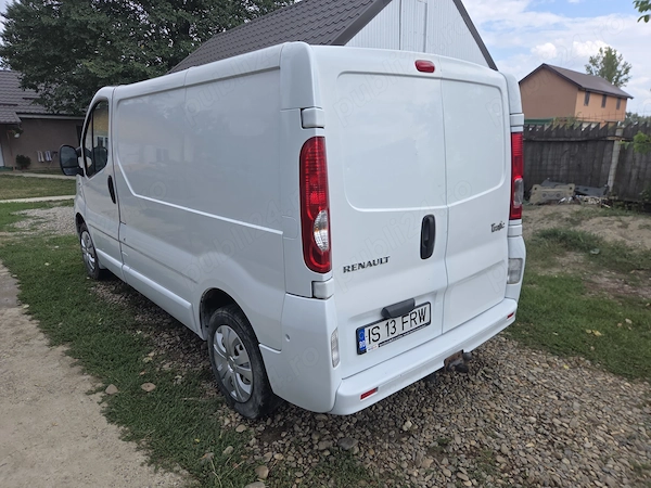 RENAULT Trafic 2009 — imagine 3