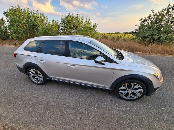 SEAT Leon 2015 — imagine 3