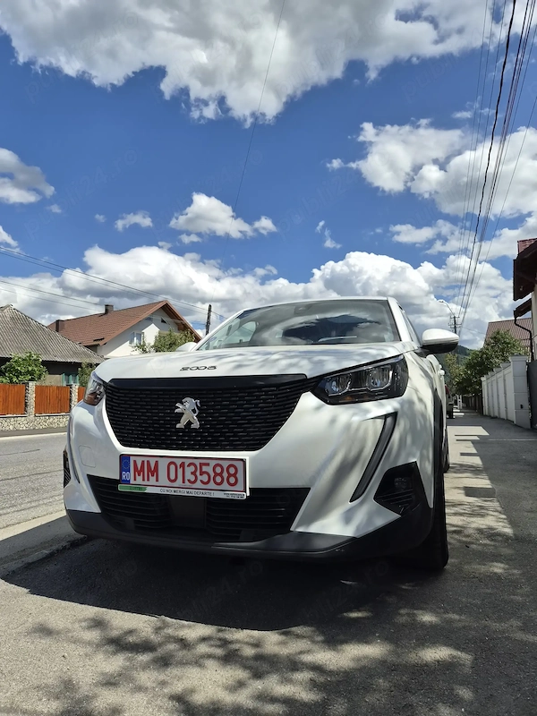Peugeot model 2008,an 2020,1.2 benzina,cutie manuala