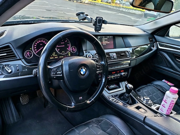 BMW 5 Series 2011 — imagine 5