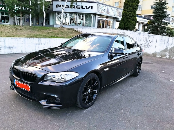Vând BMW F10 520d