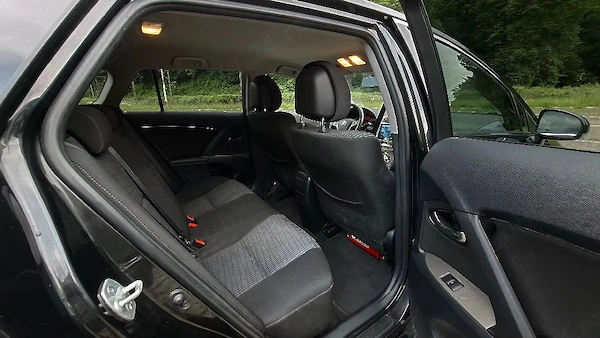 TOYOTA Avensis 2011 — imagine 5
