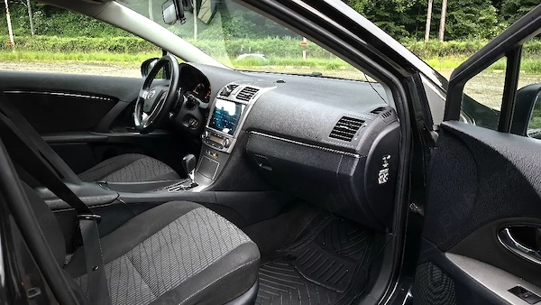 TOYOTA Avensis 2011 — imagine 2