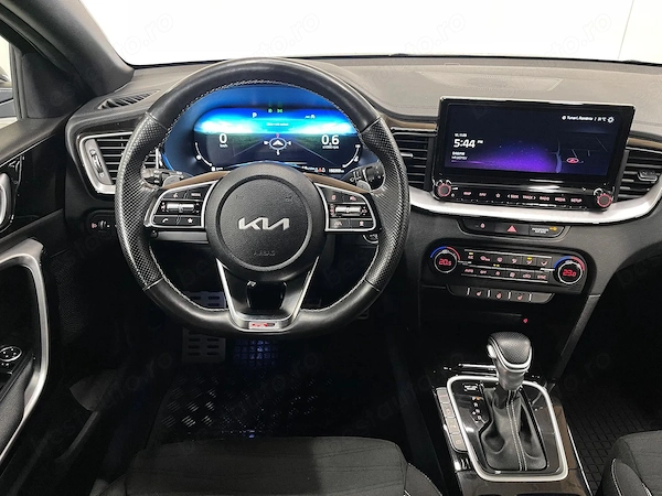 KIA Unknown Model 2022 — imagine 6