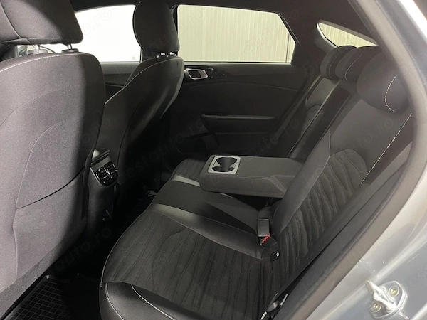 KIA Unknown Model 2022 — imagine 11