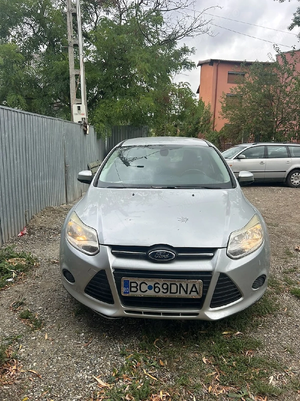 FORD Focus 2013 — imagine 5