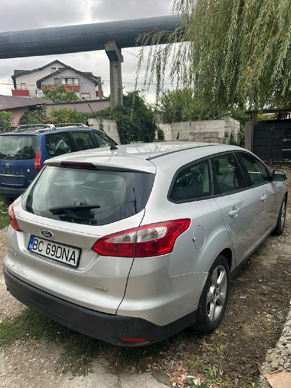 FORD Focus 2013 — imagine 3