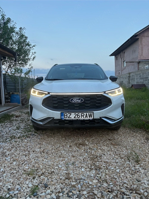 FORD Kuga 2025 — imagine 10