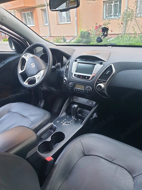 HYUNDAI ix35 2011 — imagine 2