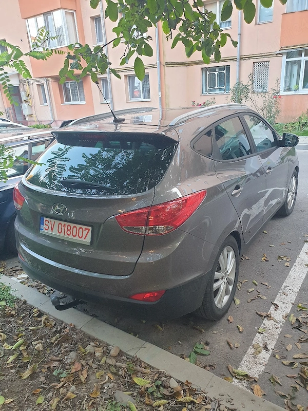 HYUNDAI ix35 2011 — imagine 3