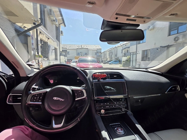 JAGUAR F-PACE 2018 — imagine 4