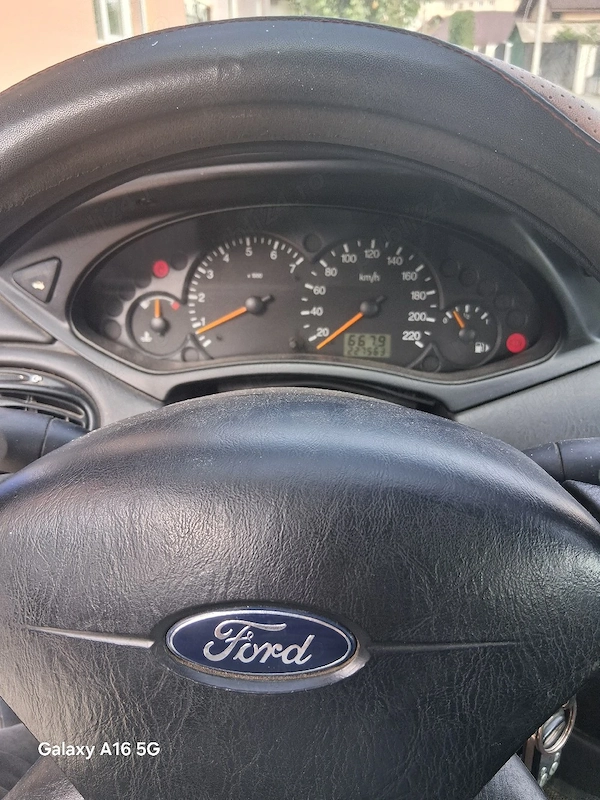 FORD Focus 2003 — imagine 4