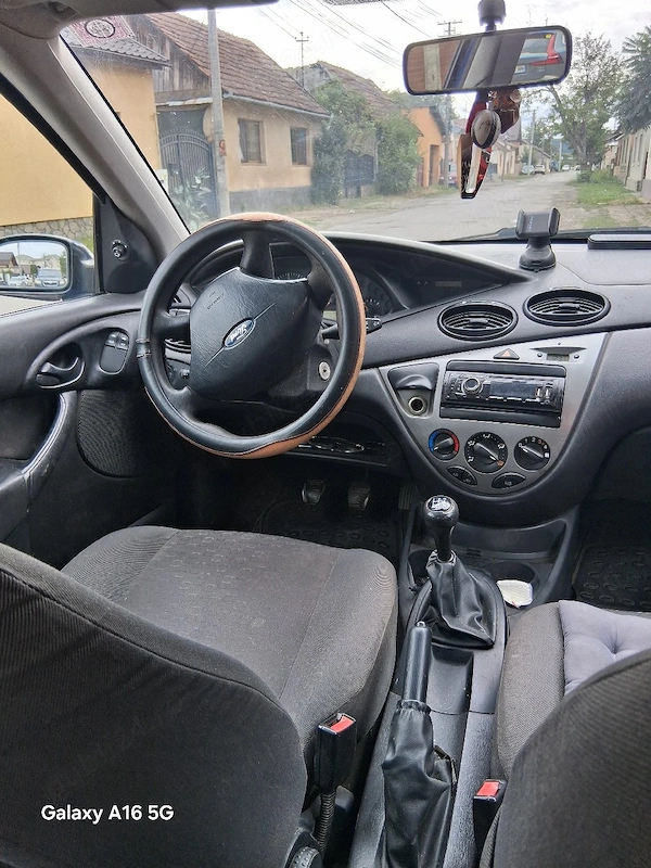 FORD Focus 2003 — imagine 3
