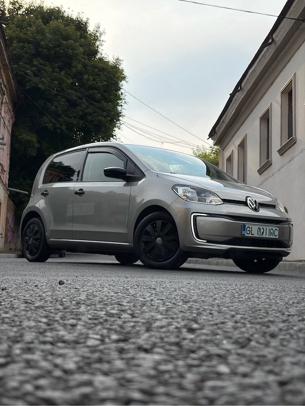 VOLKSWAGEN Up 2021 — imagine 3