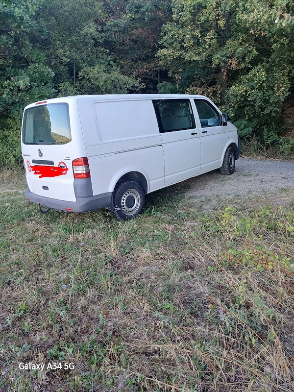 VOLKSWAGEN Multivan 2010 — imagine 9