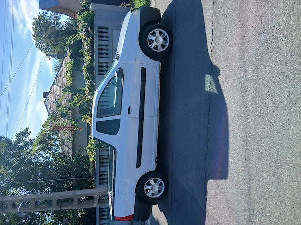 DACIA Unknown Model 2011 — imagine 2