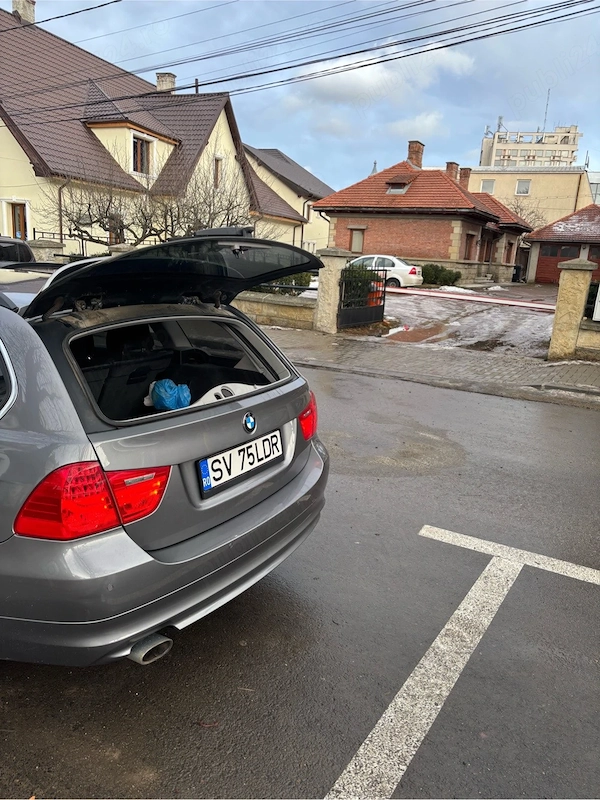 BMW 3 Series 2010 — imagine 7
