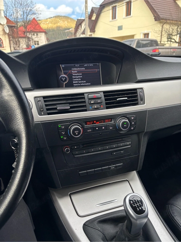 BMW 3 Series 2010 — imagine 4