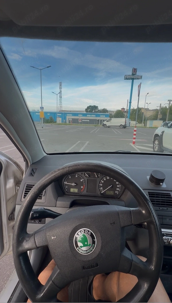 SKODA Fabia 2002 — imagine 5