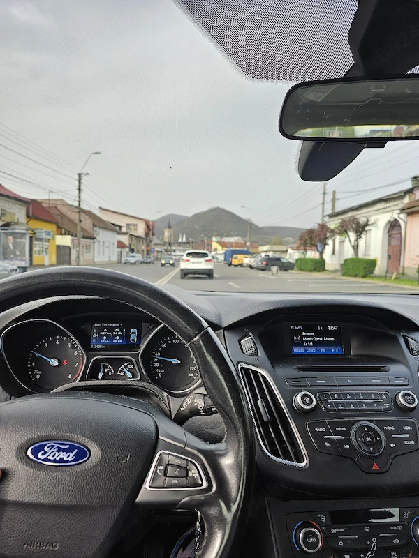 FORD Focus 2015 — imagine 5