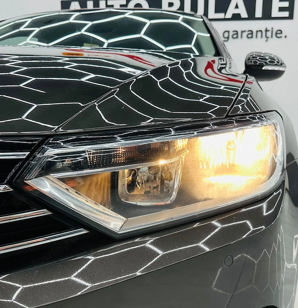 VOLKSWAGEN Passat 2018 — imagine 10