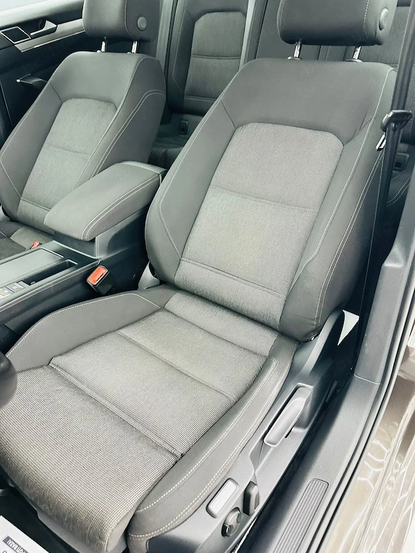 VOLKSWAGEN Passat 2018 — imagine 20