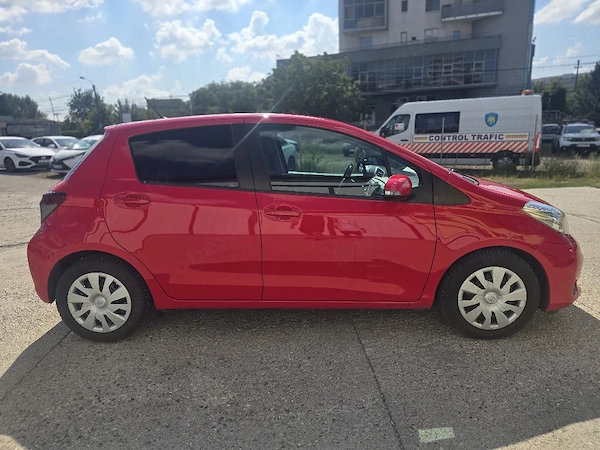 TOYOTA Yaris 2012 — imagine 5