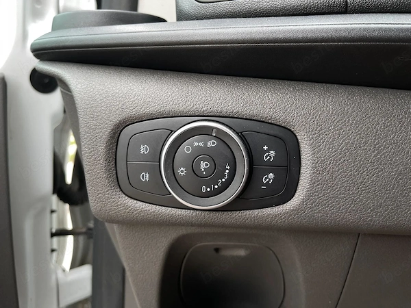 FORD Transit Custom 2023 — imagine 13