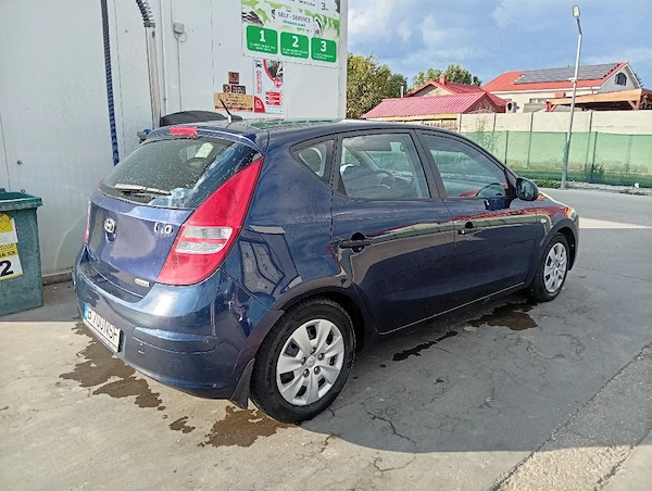HYUNDAI i30 2009 — imagine 2