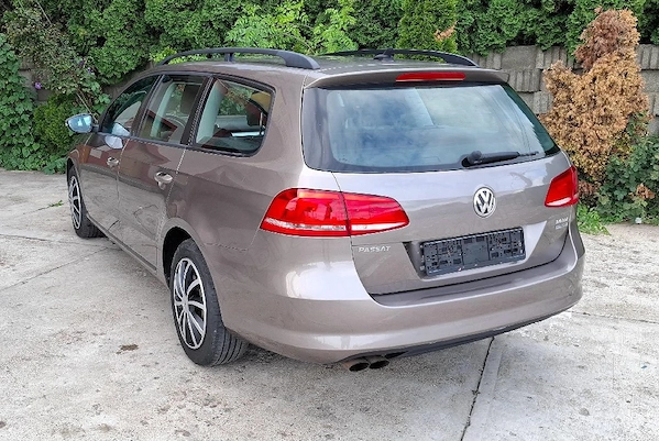 VOLKSWAGEN Passat 2012 — imagine 3