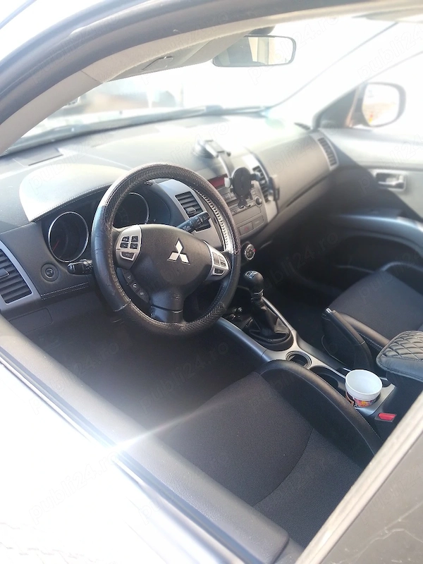 MITSUBISHI Outlander 2011 — imagine 3