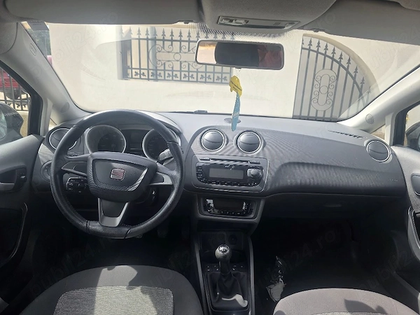 SEAT Ibiza 2010 — imagine 7