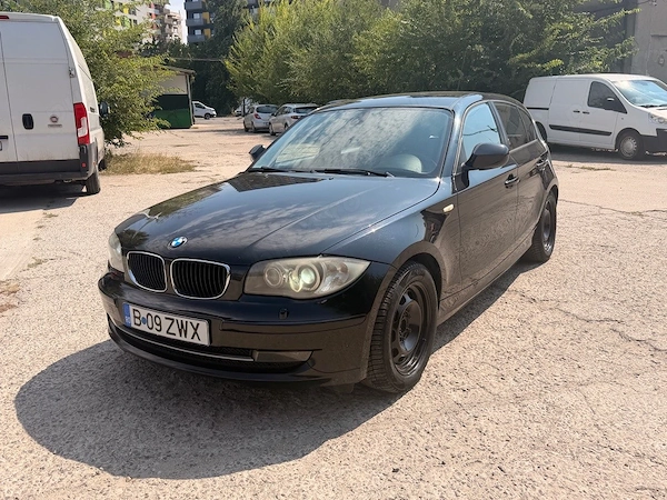 BMW 1 Series 2011 — imagine 2