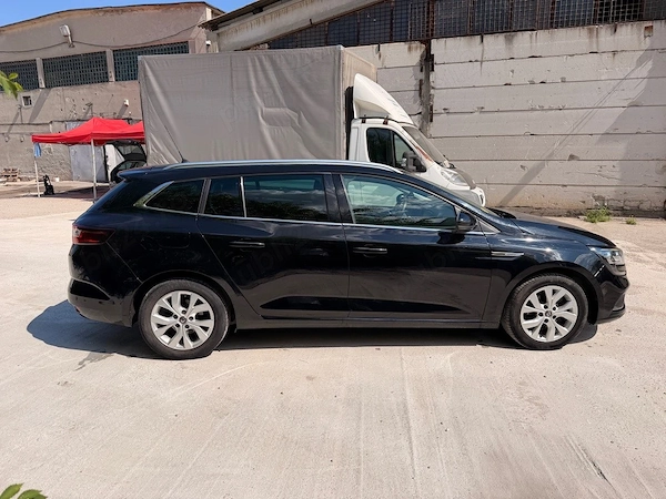 RENAULT Megane 2019 — imagine 2