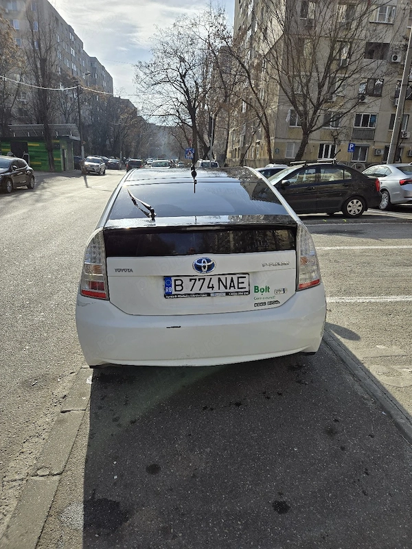 TOYOTA Prius 2011 — imagine 3